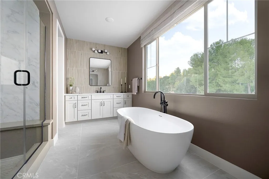 Model Home Photos – Same Floor Plan, Finishes May Vary.