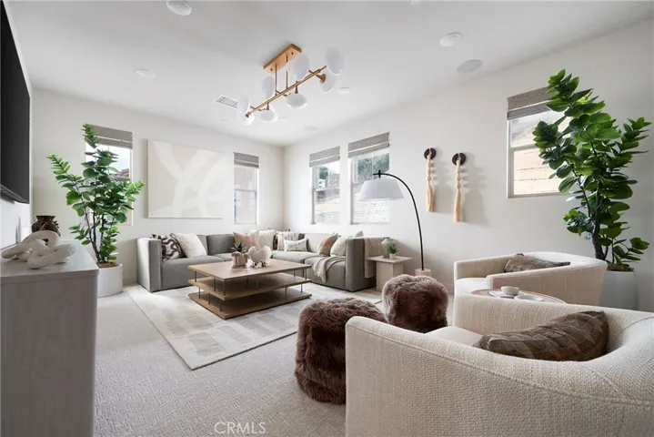 Model Home Photos – Same Floor Plan, Finishes May Vary.