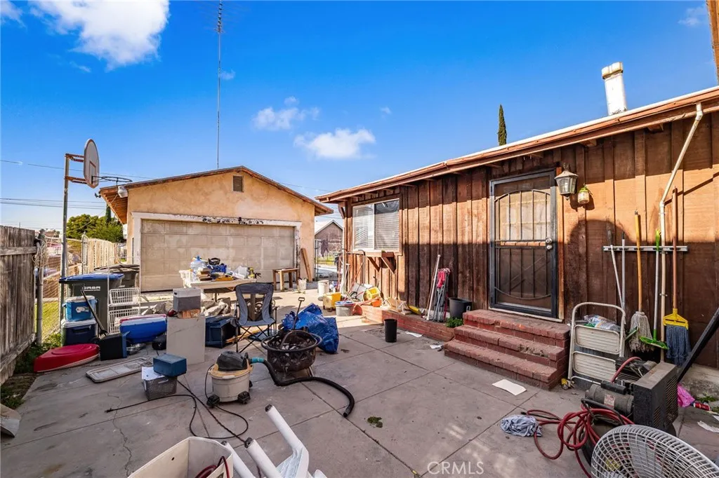 1077 N La Cadena, Colton, California 92324 home-pic-30