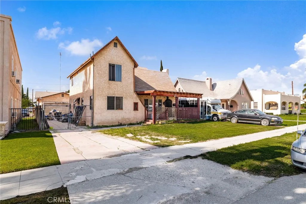 1077 N La Cadena, Colton, California 92324 home-pic-2