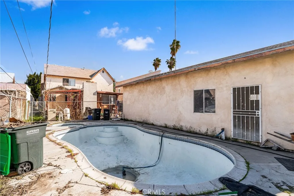 1077 N La Cadena, Colton, California 92324 home-pic-35