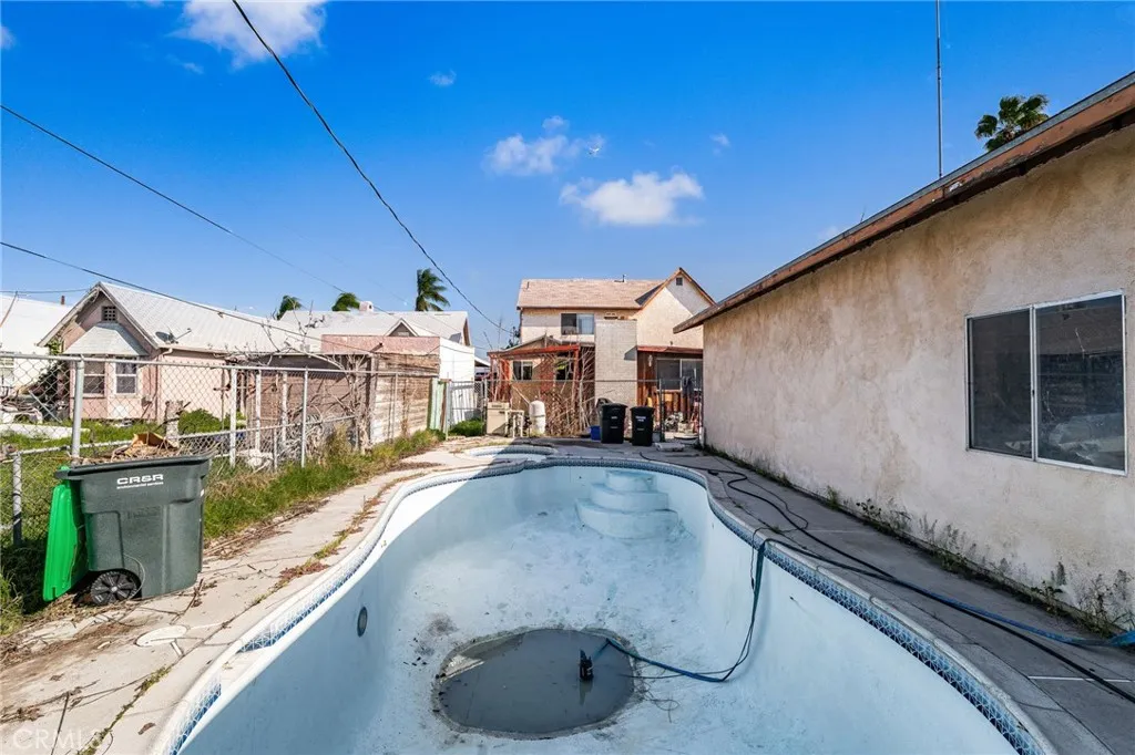 1077 N La Cadena, Colton, California 92324 home-pic-33