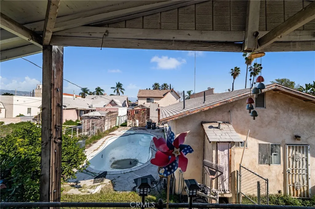 1077 N La Cadena, Colton, California 92324 home-pic-45