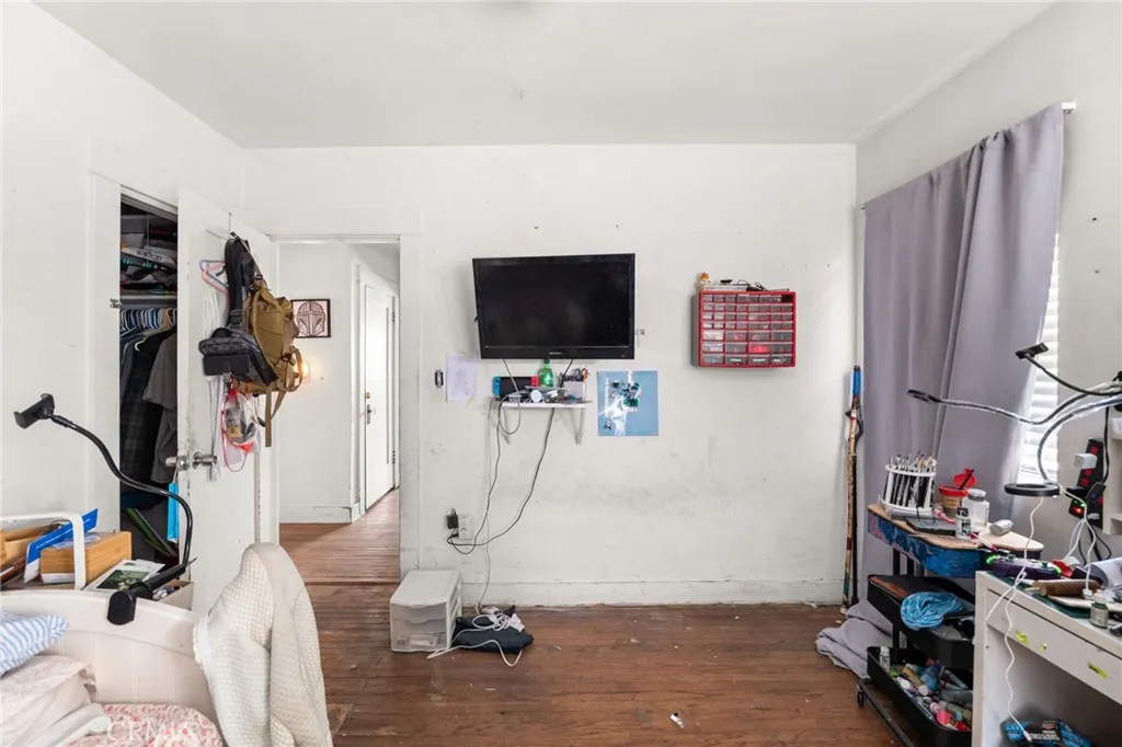 1077 N La Cadena, Colton, California 92324 home-pic-18