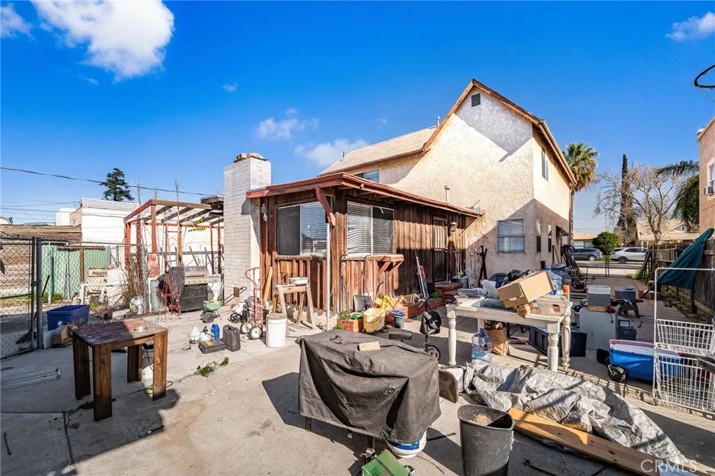 1077 N La Cadena, Colton, California 92324 home-pic-32