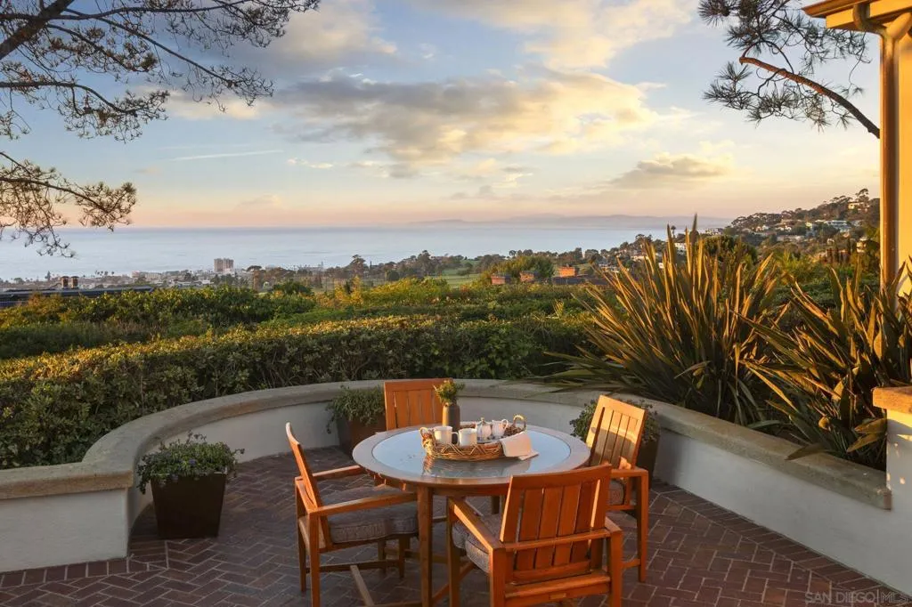 1515 El Camino Del Teatro, La Jolla, California 92037 home-pic-3