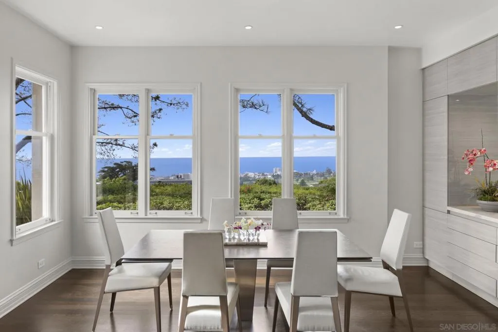1515 El Camino Del Teatro, La Jolla, California 92037 home-pic-10