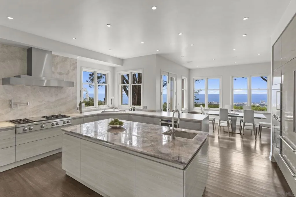 1515 El Camino Del Teatro, La Jolla, California 92037 home-pic-7