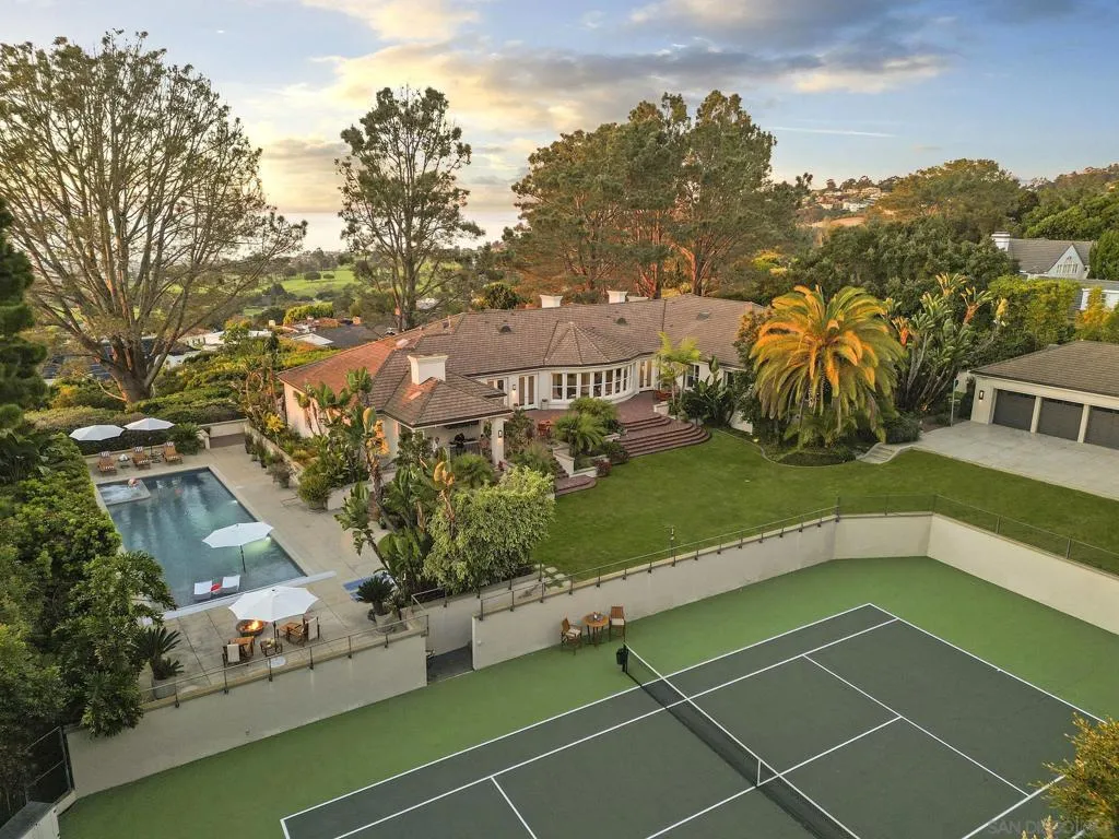 1515 El Camino Del Teatro, La Jolla, California 92037 home-pic-1