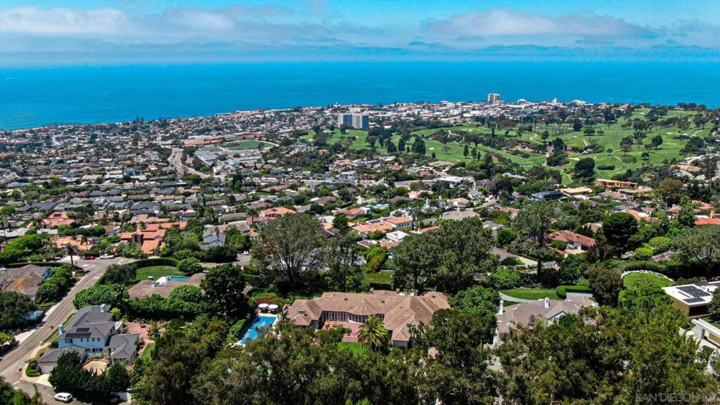 1515 El Camino Del Teatro, La Jolla, California 92037 home-pic-24