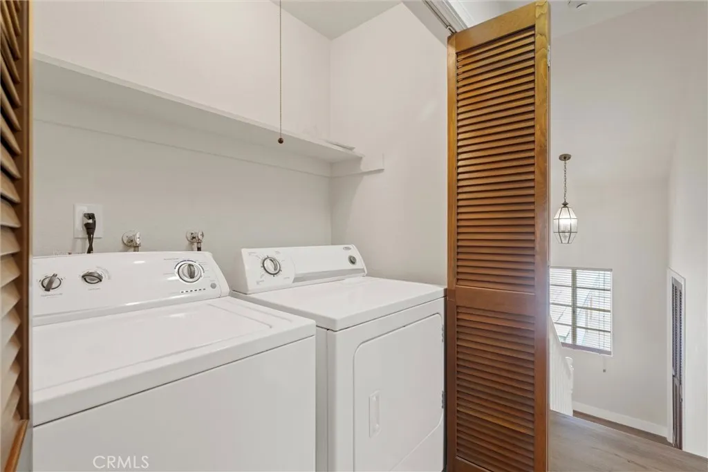 2609 Vanderbilt Lane 4, Redondo Beach, California 90278 home-pic-23