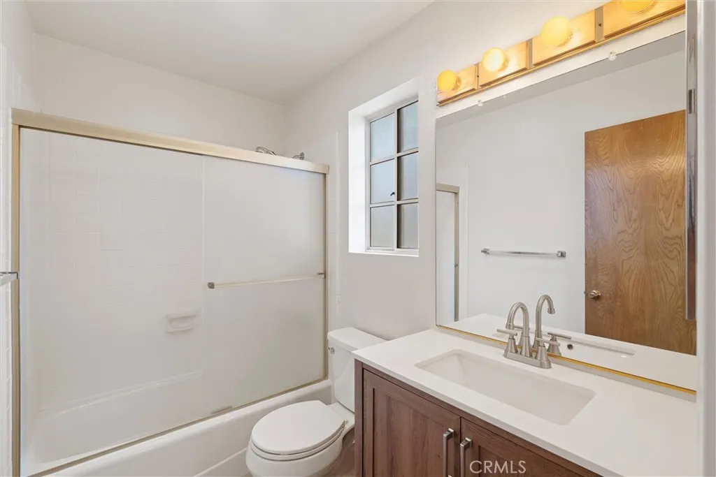 2609 Vanderbilt Lane 4, Redondo Beach, California 90278 home-pic-21