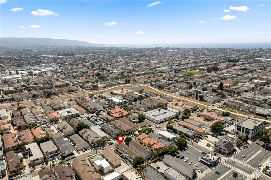 2609 Vanderbilt Lane 4, Redondo Beach, California 90278 home-pic-32