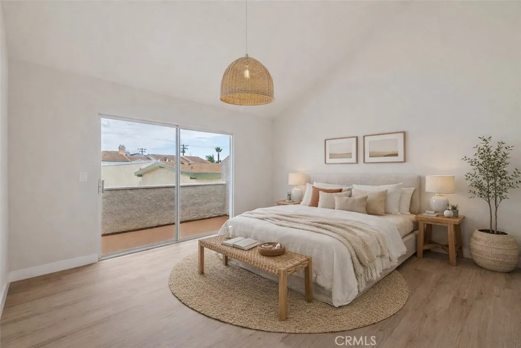 2609 Vanderbilt Lane 4, Redondo Beach, California 90278 home-pic-12