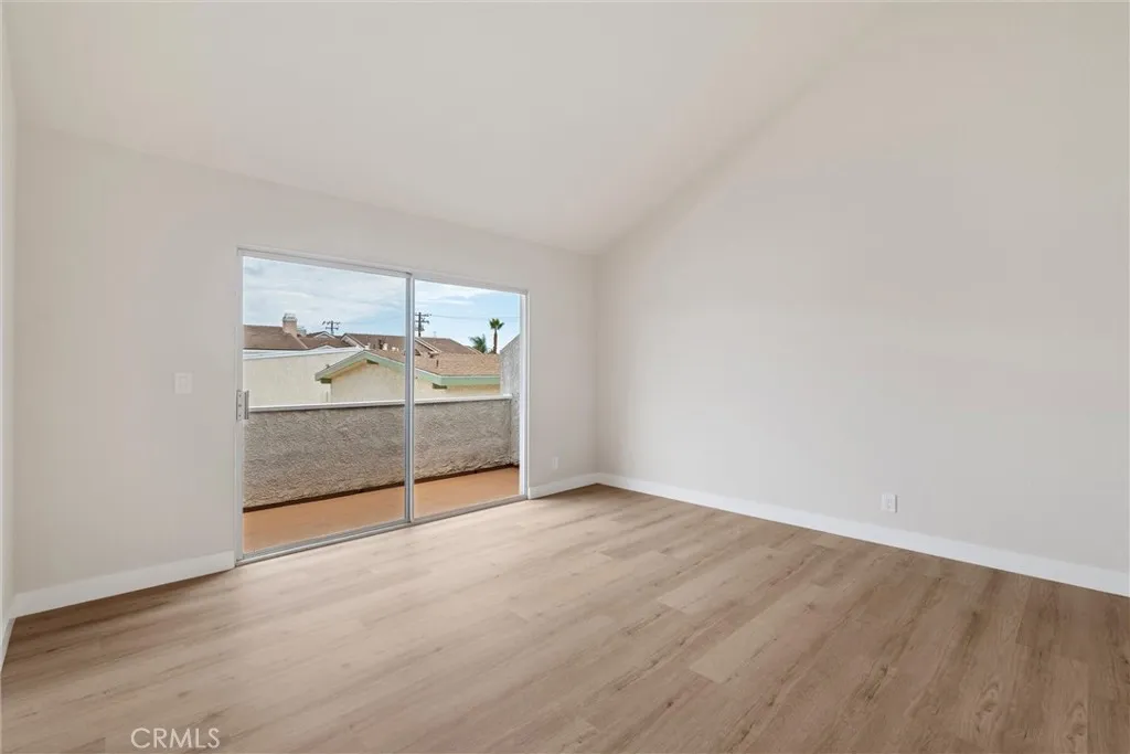 2609 Vanderbilt Lane 4, Redondo Beach, California 90278 home-pic-13