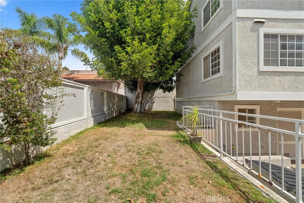 2609 Vanderbilt Lane 4, Redondo Beach, California 90278 home-pic-30