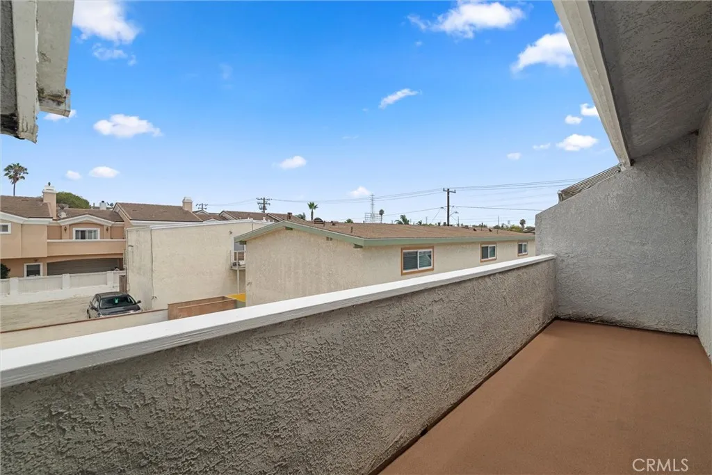 2609 Vanderbilt Lane 4, Redondo Beach, California 90278 home-pic-4