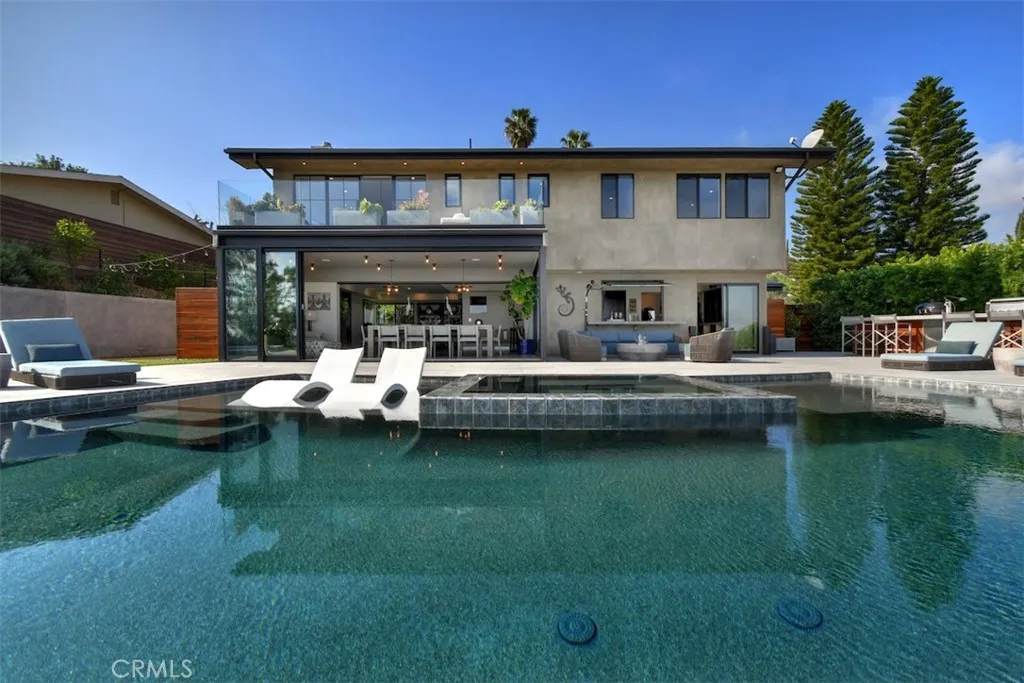 6100 Maury Avenue, Woodland Hills, California 91367 home-pic-36