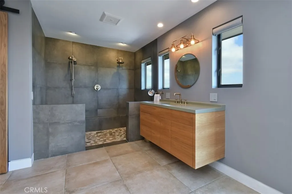 6100 Maury Avenue, Woodland Hills, California 91367 home-pic-26