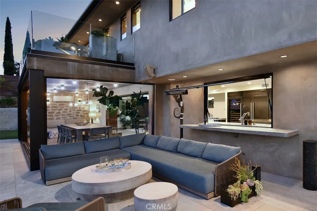 6100 Maury Avenue, Woodland Hills, California 91367 home-pic-29