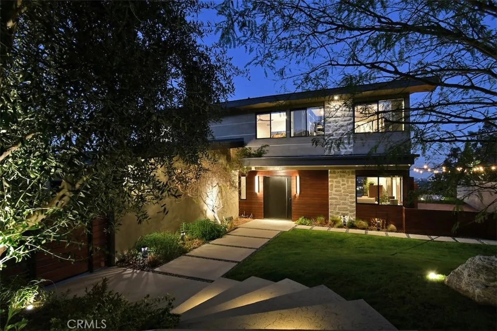 6100 Maury Avenue, Woodland Hills, California 91367 home-pic-5