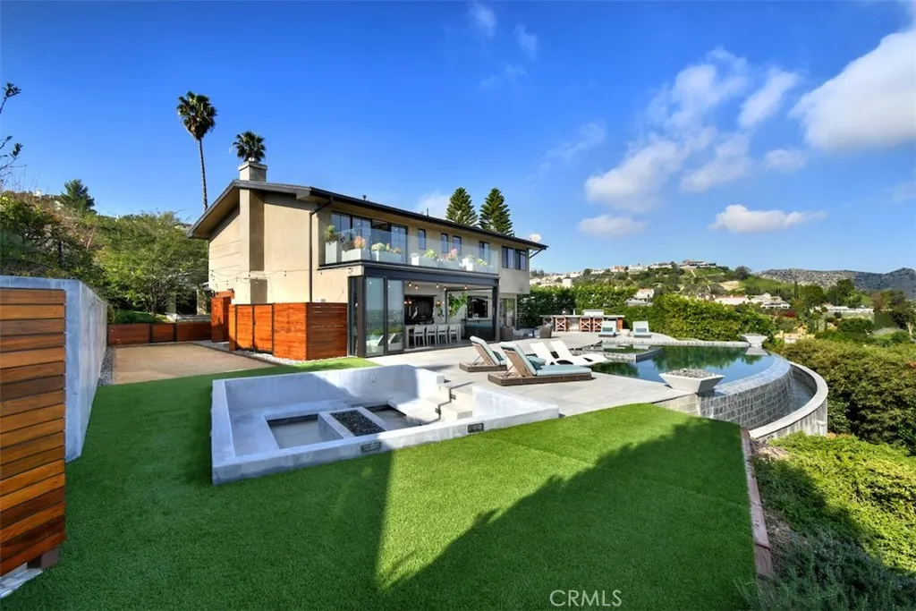 6100 Maury Avenue, Woodland Hills, California 91367 home-pic-37