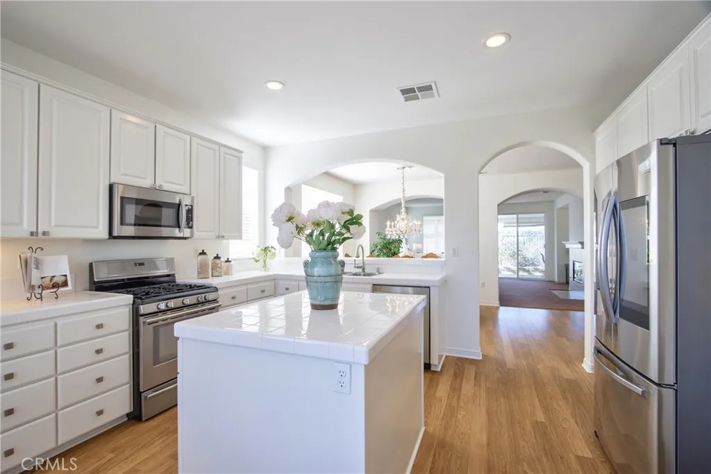 39531 Sierra Madre, Murrieta, California 92563 home-pic-13