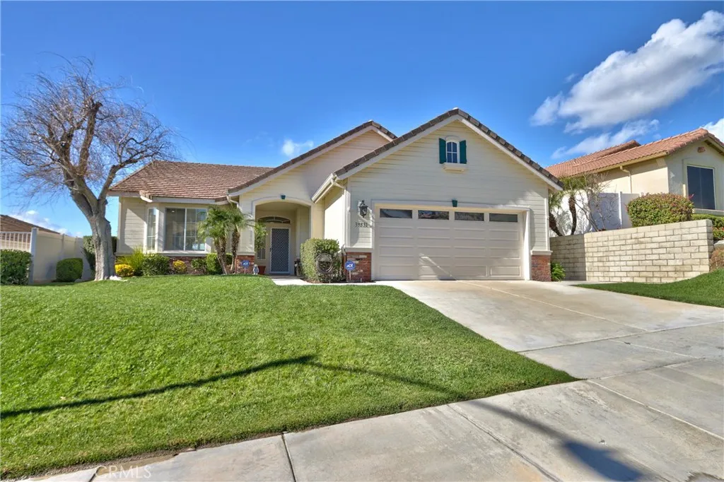 39531 Sierra Madre, Murrieta, California 92563 home-pic-3