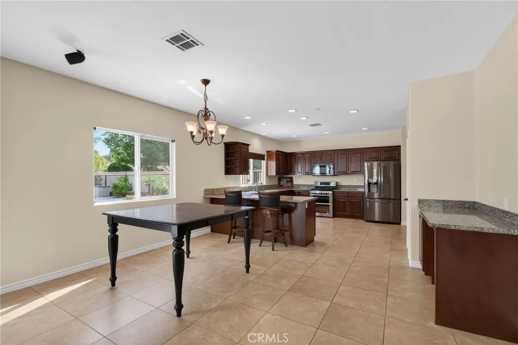 22270 Pinto Drive, Menifee, California 92587 home-pic-20