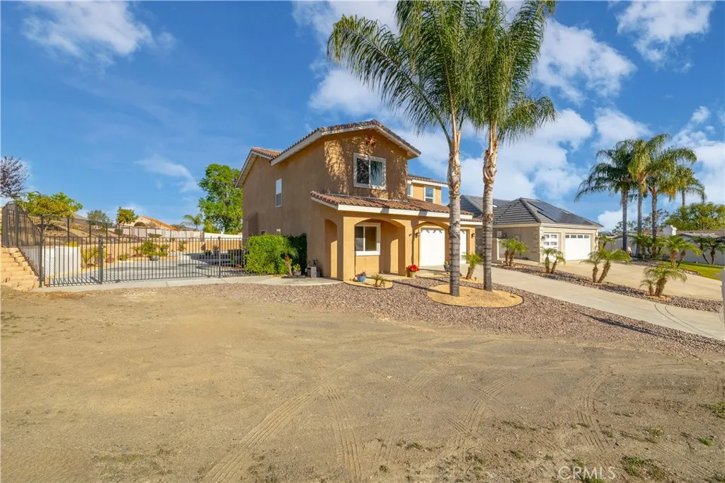 22270 Pinto Drive, Menifee, California 92587 home-pic-11