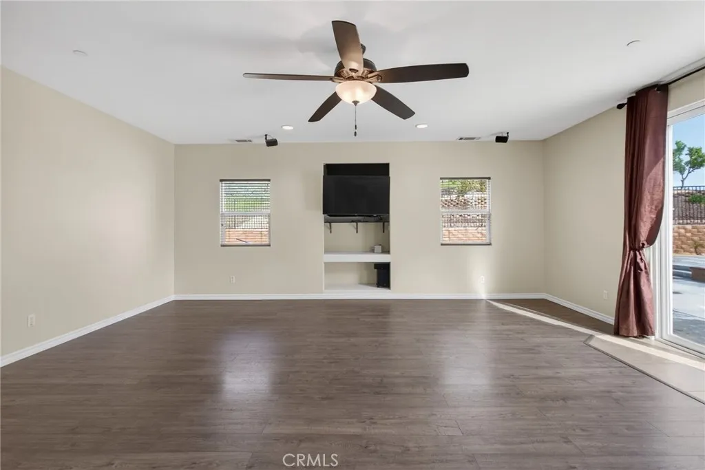 22270 Pinto Drive, Menifee, California 92587 home-pic-23
