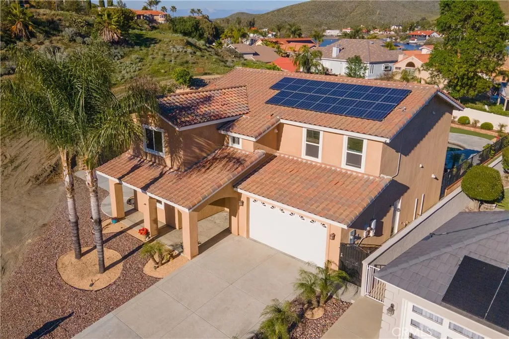 22270 Pinto Drive, Menifee, California 92587 home-pic-8