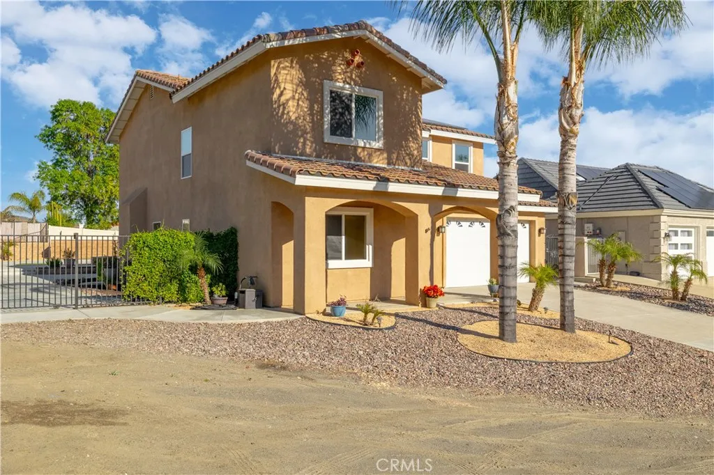 22270 Pinto Drive, Menifee, California 92587 home-pic-5