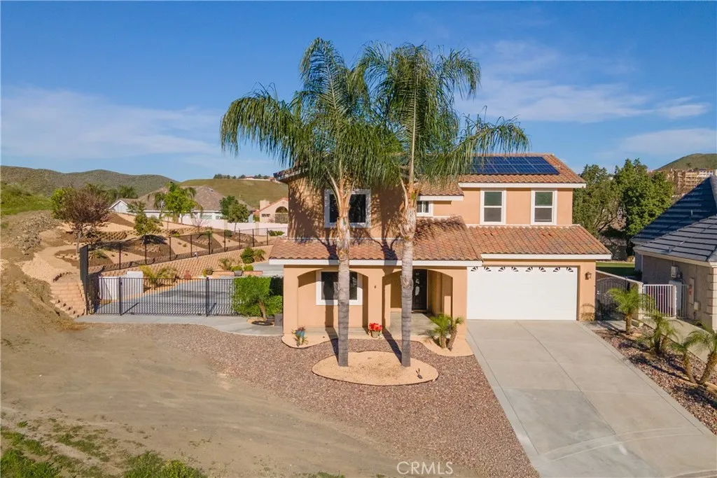 22270 Pinto Drive, Menifee, California 92587 home-pic-1