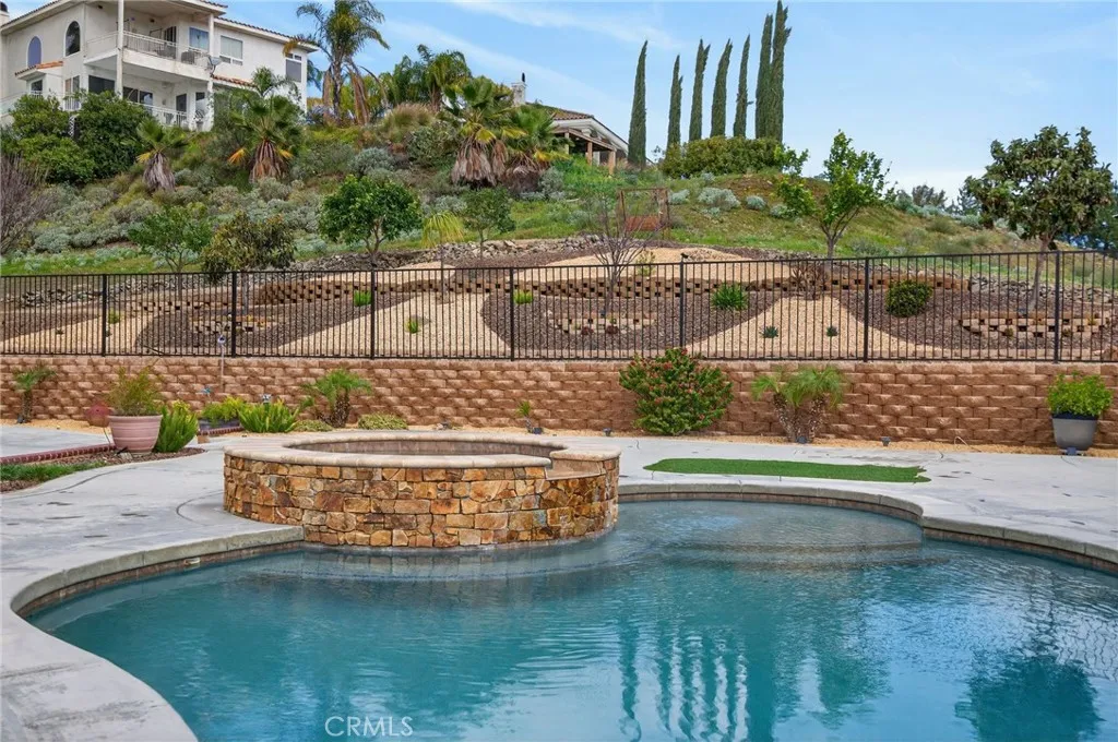 22270 Pinto Drive, Menifee, California 92587 home-pic-40