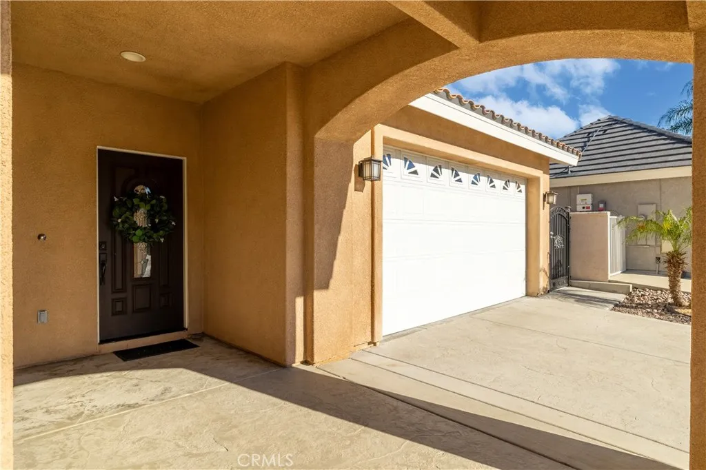 22270 Pinto Drive, Menifee, California 92587 home-pic-12
