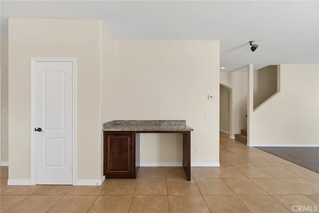 22270 Pinto Drive, Menifee, California 92587 home-pic-21
