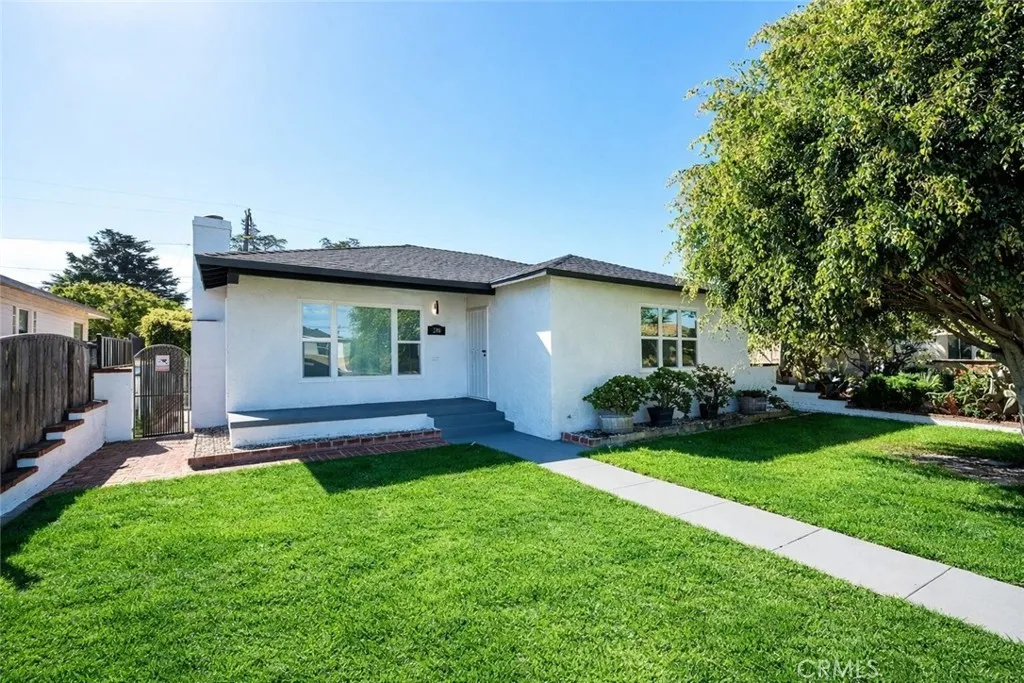 246 Doris, Oxnard, California 93030 home-pic-1
