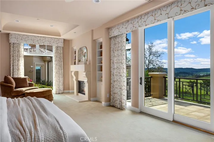 6935 Canada Vista, San Luis Obispo, California 93401