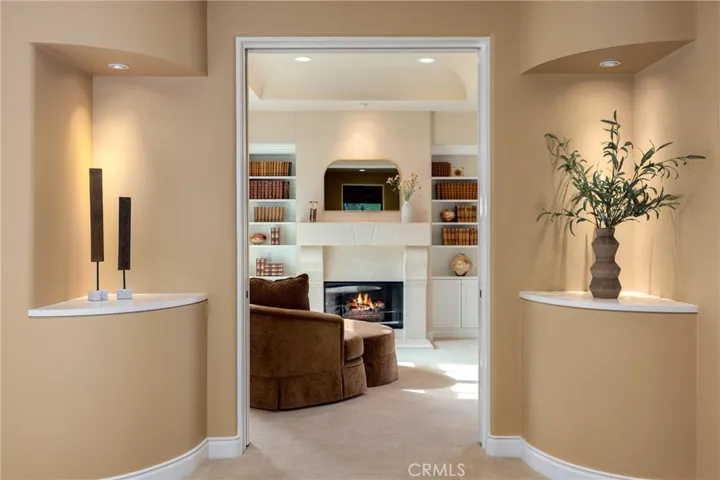 6935 Canada Vista, San Luis Obispo, California 93401