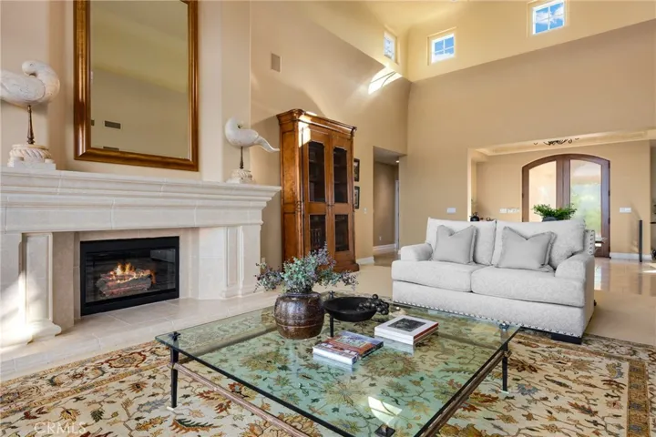 6935 Canada Vista, San Luis Obispo, California 93401