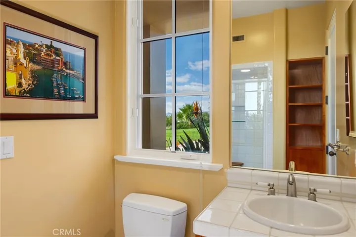 6935 Canada Vista, San Luis Obispo, California 93401