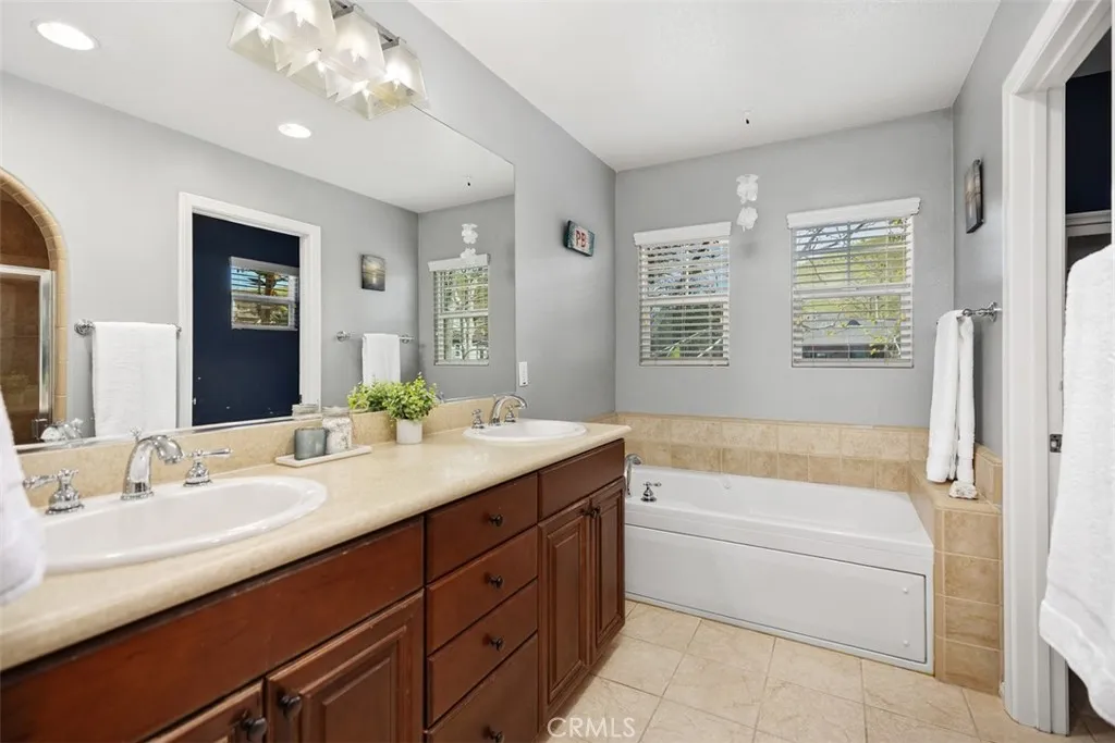 11 Oatfield Farm, Ladera Ranch, California 92694 home-pic-15