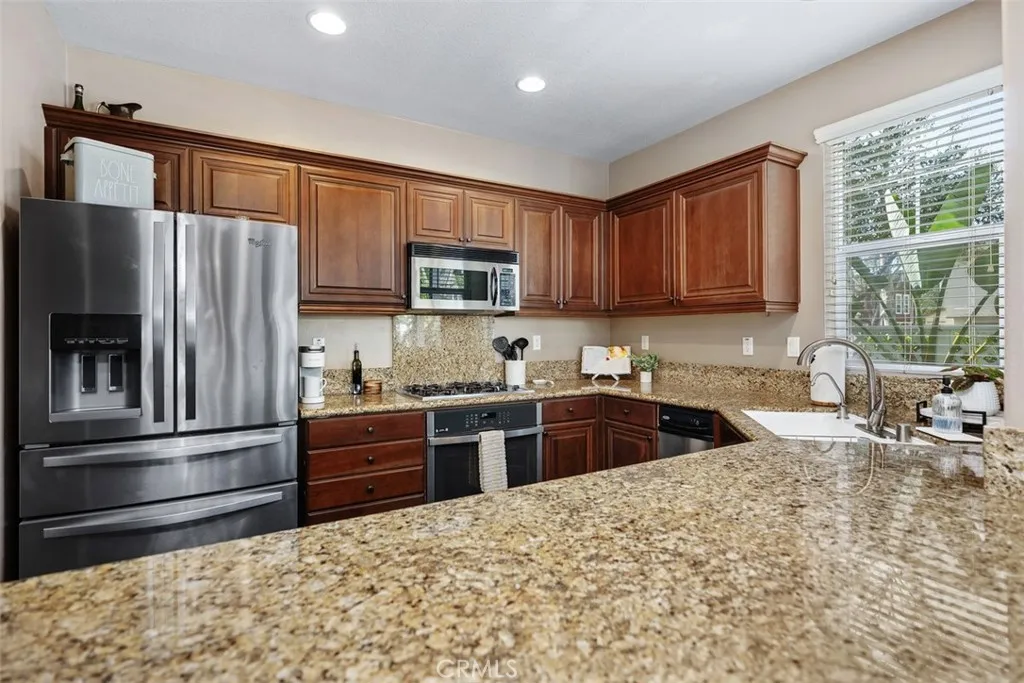 11 Oatfield Farm, Ladera Ranch, California 92694 home-pic-5
