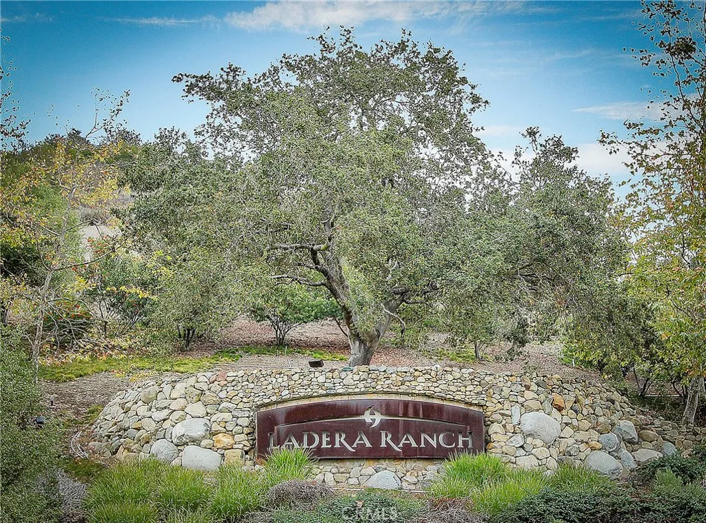 11 Oatfield Farm, Ladera Ranch, California 92694 home-pic-40
