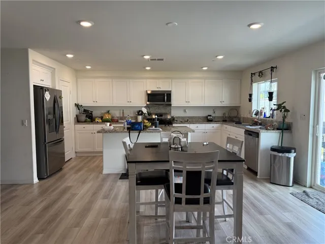 5564 Spur Drive, Hemet, California 92545