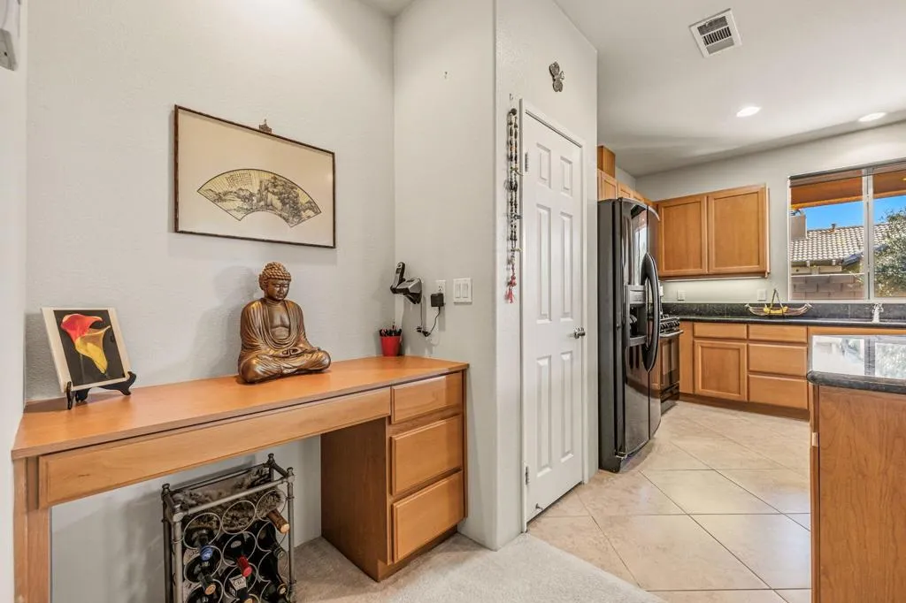 47496 Manteca Court, Indio, California 92201 home-pic-6