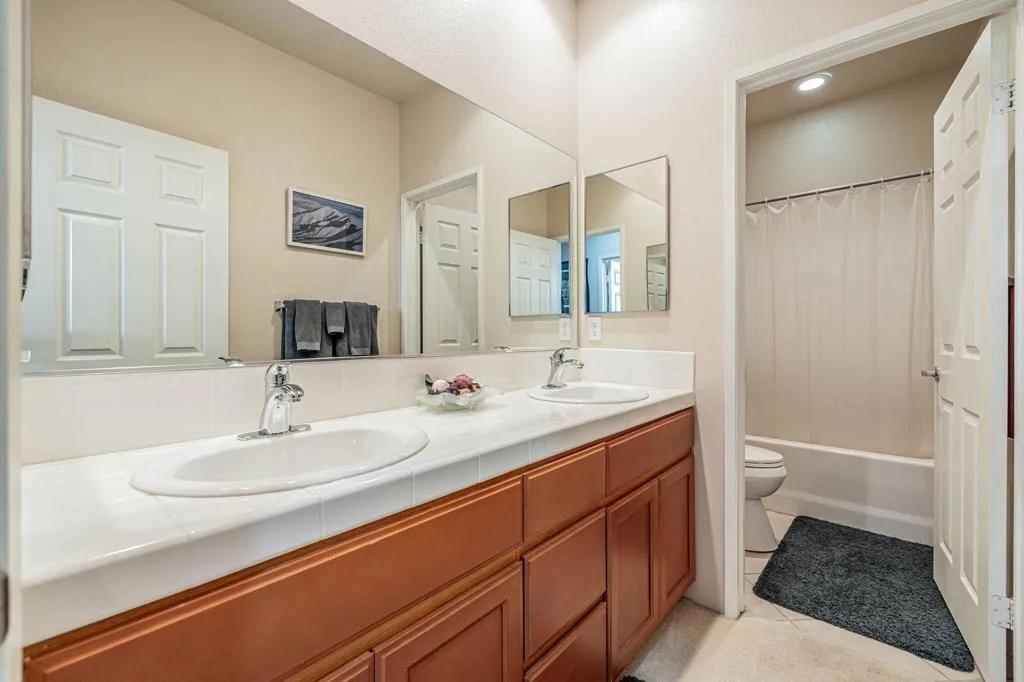 47496 Manteca Court, Indio, California 92201 home-pic-25