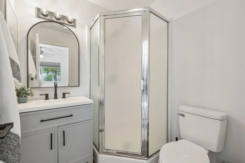42700 Wisconsin Avenue, Palm Desert, California 92211 home-pic-23