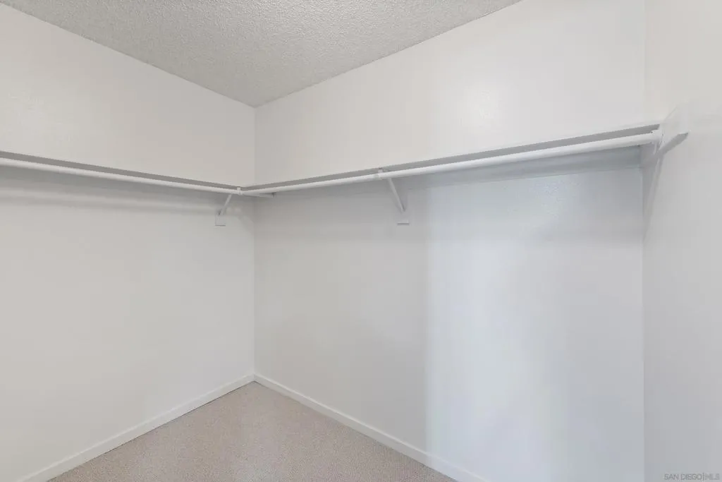 19 Granada Dr, Rancho Mirage, California 92270 home-pic-21